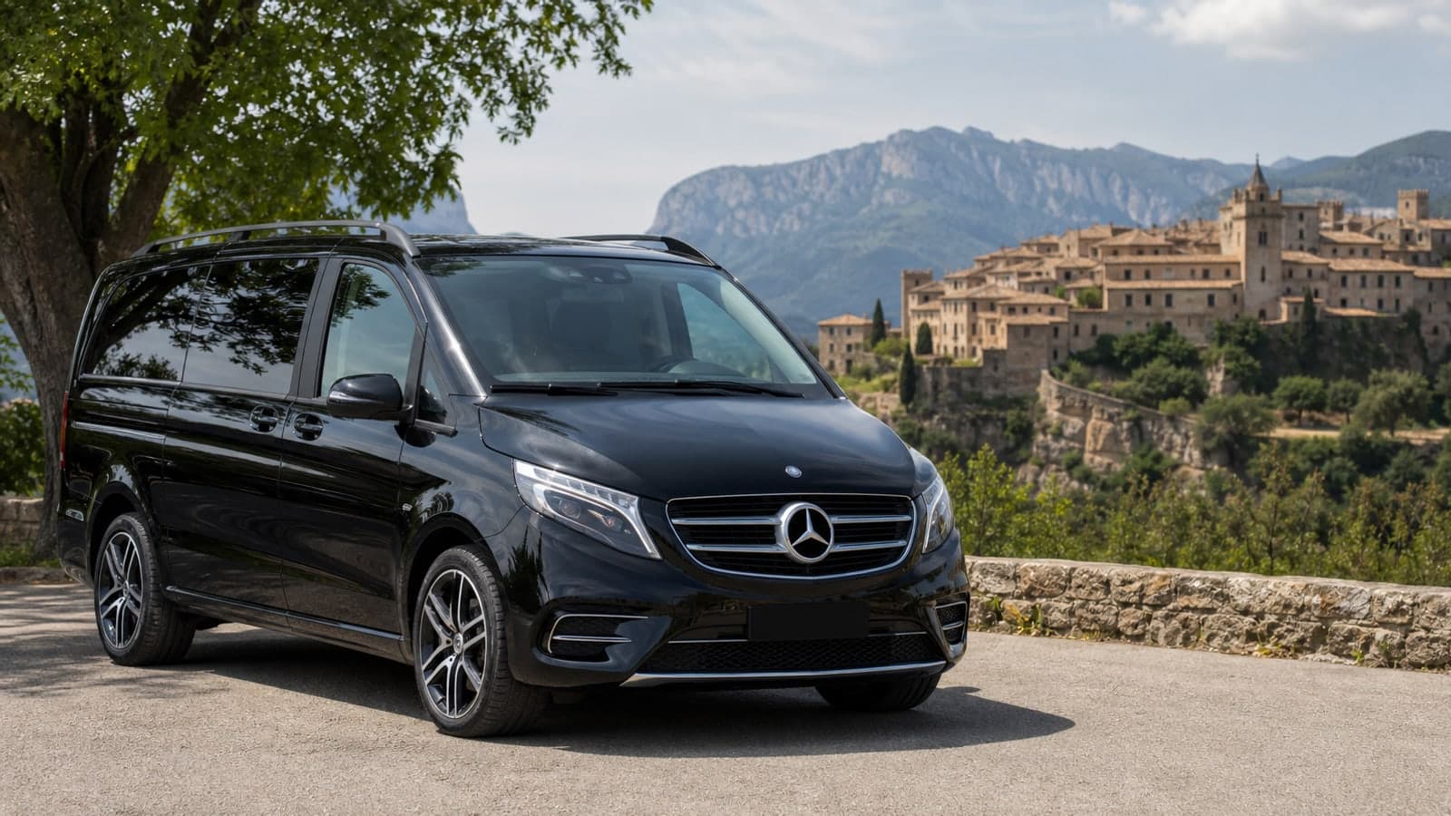 Mercedes de MeTransfers para Descubre Ruta de los pueblos medievales de Cataluña Tu itinerario personalizado en vehículo privado